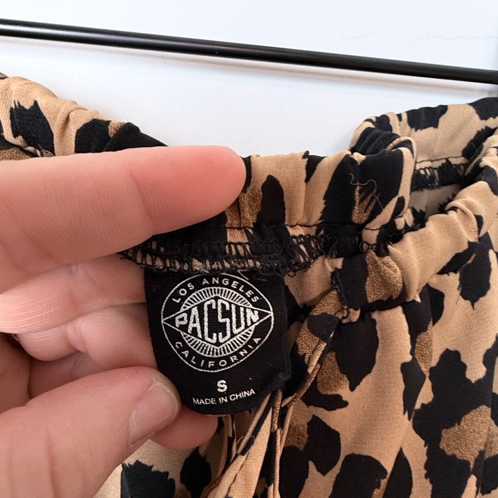 Pacsun Leopard Lounge Pants (F) - Picture 3 of 4